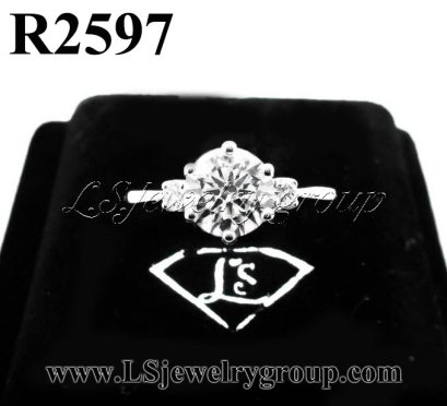 แหวนเพชรแท้ธรรมชาติ (Natural Diamonds) 1.13 Ct.