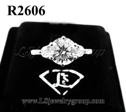 แหวนเพชรแท้ธรรมชาติ (Natural Diamonds) 1.35 Ct.