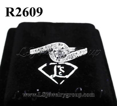 แหวนเพชรแท้ธรรมชาติ (Natural Diamonds) 0.37 Ct.