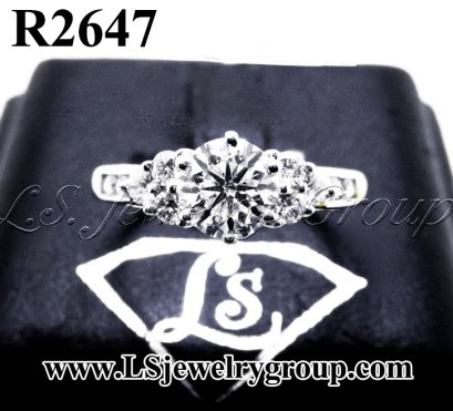แหวนเพชรแท้ธรรมชาติ (Natural Diamonds) 1.10 Ct. มีใบ Cer E color (น้ำ 99%)/VVS