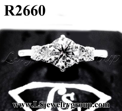 แหวนเพชรแท้ธรรมชาติ (Natural Diamonds) 0.67 Ct. มีใบ Cer E color (น้ำ 99%)/VVS