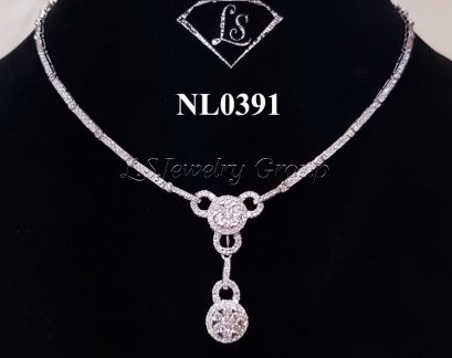 สร้อยคอเพชรห้อยเพชรกลม 3.10  Ct.