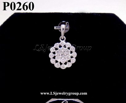 จี้เพชรกระจุก ล้อมเพชร  Heart &amp; Arrow – Russian Cut