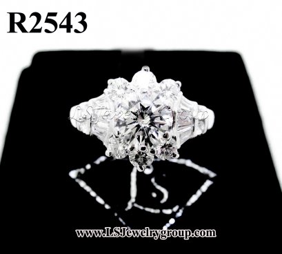 แหวนเพชรแท้ธรรมชาติ (Natural Diamonds)  1.70  Ct.