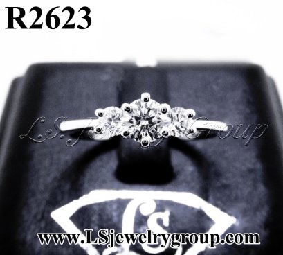 แหวนเพชรแท้ธรรมชาติ (Natural Diamonds) 0.41 Ct.