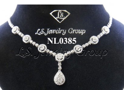 สร้อยคอเพชรห้อยเพชรหยดน้ำ 4.20 Ct. น้ำ99%