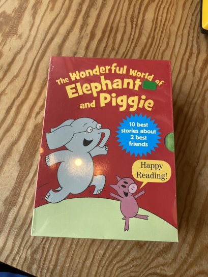 (Eng) (ใหม่มือ1 มีตำหนิเล็กน้อย) The Wonderful World of Elephant & Piggie Series 10 Books Collection Box Set / Mo Willems / Walker Books