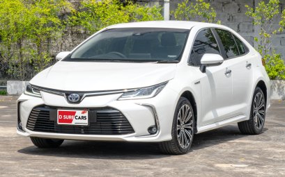 Toyota Corolla Altis 1.8 Hybrid High, 2019