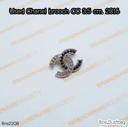 Chanel BROOCH 3.5 CM. CC
