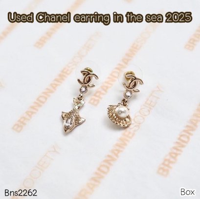 Chanel EARRINGS IN THE SEA GOLD 2025