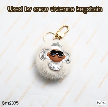 Louis Vuitton SNOW VIVIENNE CHARM KEYCHAIN