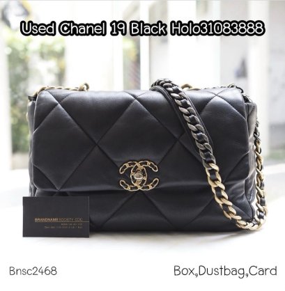 Chanel CHANEL 19 BLACK HOLO31