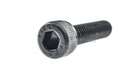 น็อตหัวจมดำแข็ง M5x20