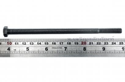 น็อตเหลี่ยมดำแข็ง M8x150