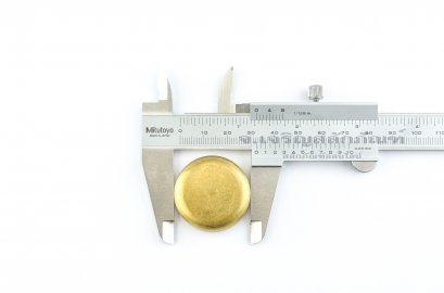 ตาน้ำทองเหลือง-ฝาอุดปิด ตราหัวสิงห์ ขนาด 32x10.0