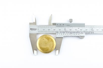 ตาน้ำทองเหลือง-ฝาอุดปิด ตราหัวสิงห์ ขนาด 35x11.0