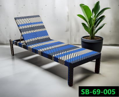 Rattan Sun Lounger/Bed