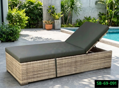 Rattan Sun Lounger/Bed