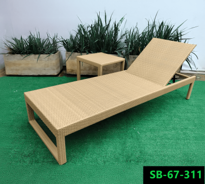 Rattan Sun Lounger/Bed