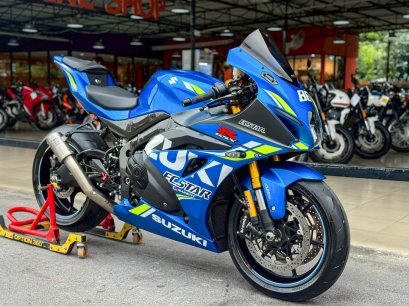 Suzuki Gsxr1000 L8 ABS ปี 2018ดาวน์ 49,000 ผ่อน 10,955 x 48เดือน ➖ผ่อน 9,564 x 60เดือน