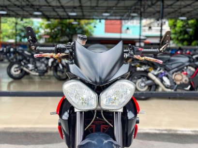 riumph Streettriple 675 ABS ปี2015 ดาวน์เริ่มต้น 23,000 บาท  