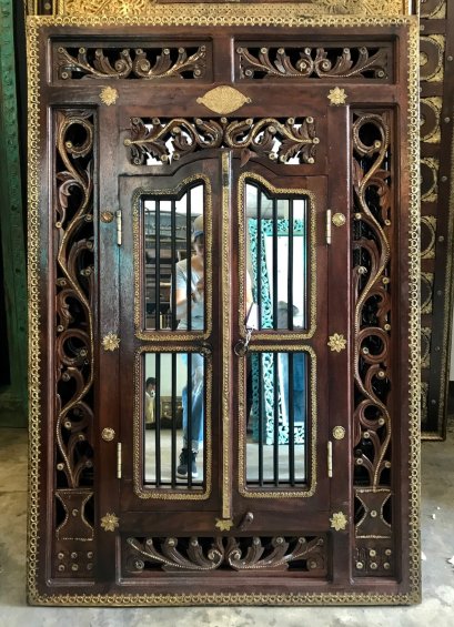 MR61 Window Mirror with Carving and Brass