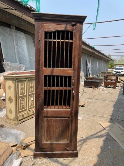 CTL26 ตู้ไม้โบราณทรงสูงประตูเดี่ยวแต่งเหล็กกลึง