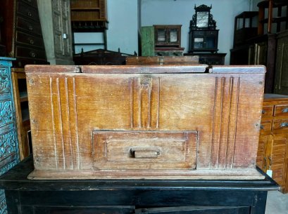 BX20 TeakWood Make Up Box