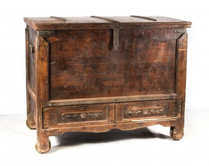 BX27 Elegant Indian Antique Chest with 2 Drawers