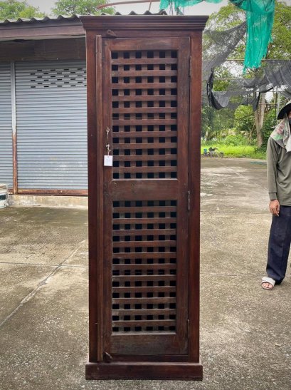 CTL16 ตู้เก็บของหนึ่งประตูทรงสูงเนื้อไม้สีเข้ม