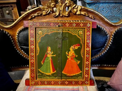 MR19 Colorful Hand Painted Mirror with Windows