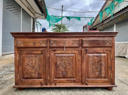 3SB5 ตู้ยาวสามประตูพร้อมลิ้นชักประตูแกะสลักลายคลาสสิค