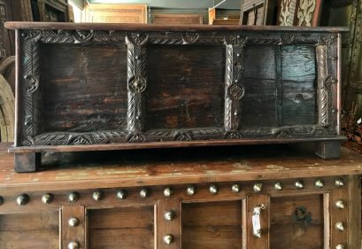 BX15 Antique Dark Wooden Box