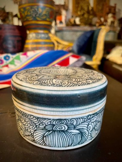 Ceramic Round Pot with Hand Painted