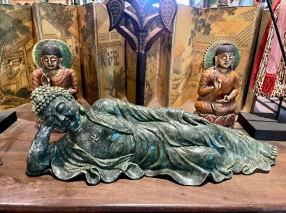 DCI18 Peaceful Buddha Carved Green Stone