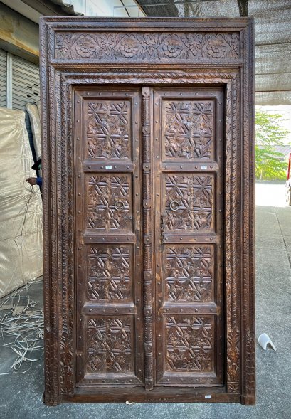 Antique Full Carved Door