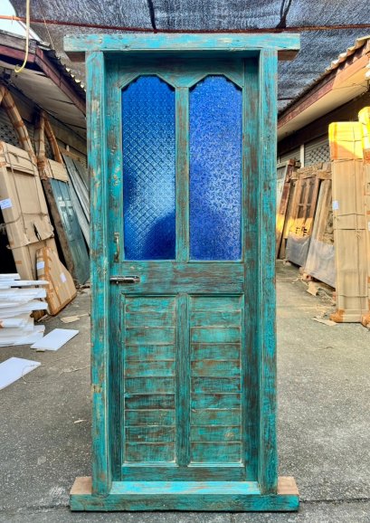 ประตูกระจกไม้ทรงสูงสีฟ้าขัดหยาบ