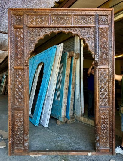 Antique Arch from India Full Carving Natural Wood Color