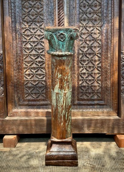 Antique Pillar Stand