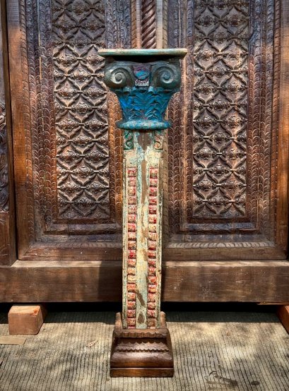Antique Pillar Stand