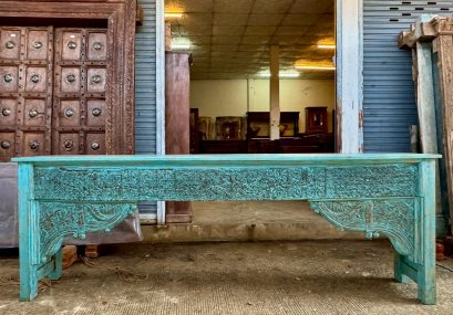 โต๊ะบาร์ไม้แต่งทองเหลืองหายาก