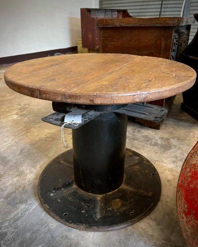 Industrial Style Iron Round Table