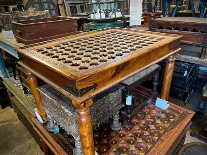 Wooden Dining Table Lathe Legs with Brass