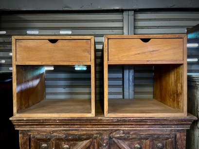 ตู้ข้างเตียงพร้อมลิ้นชัก ชุด 2 ตัว