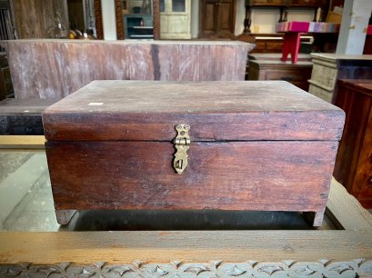 BX60 Wooden Box with Dividers