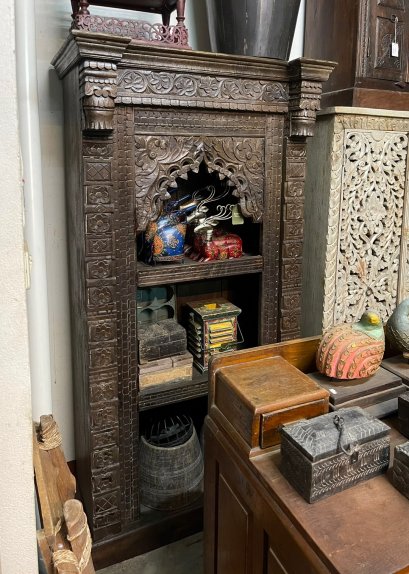 BRT36 Indian Arch Dark Wood Bookrack