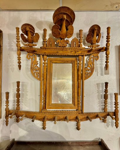 Gorgeous Peacock Wall Mirror