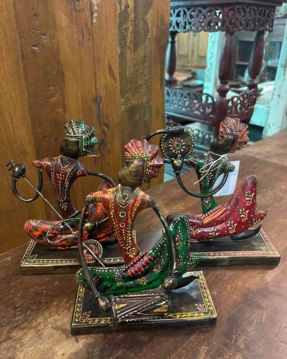 Painted Iron 3 Indian Musicians