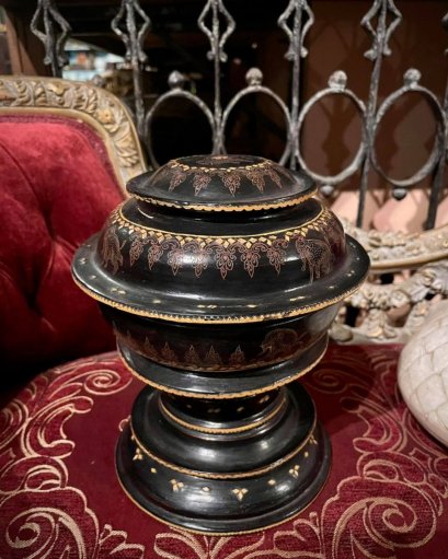Burmese antique Lacquer Pot
