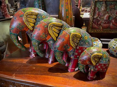 DCI34 Colorful Painted Elephants Set of 4